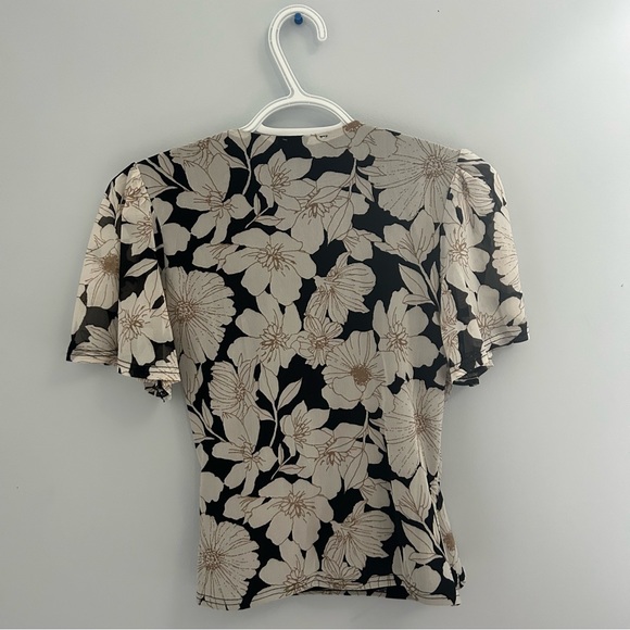 Deep neck blouse - Picture 2 of 2